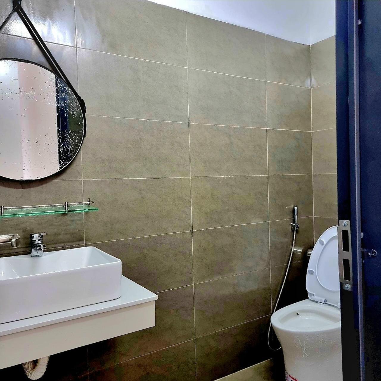 Khoi Dai Hotel Buôn Ma Thuột Extérieur photo