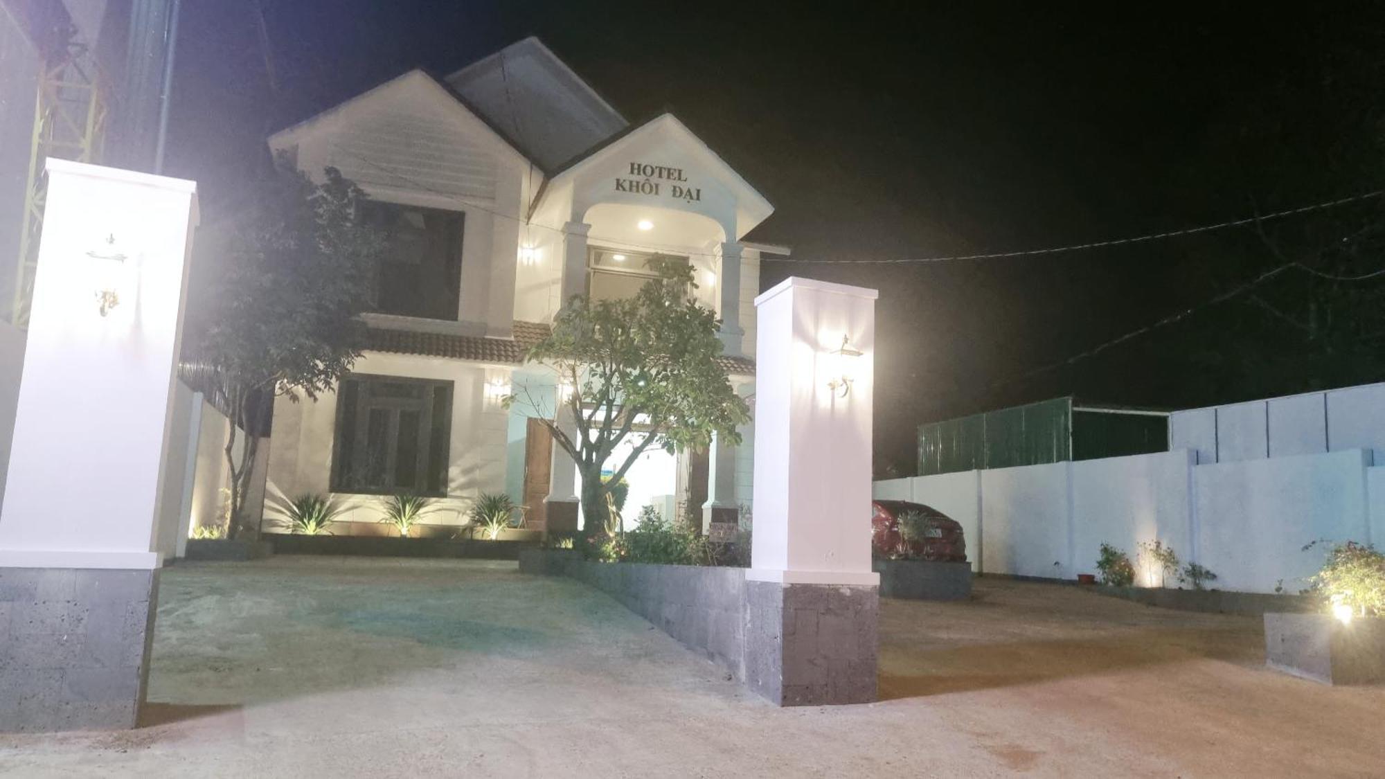 Khoi Dai Hotel Buôn Ma Thuột Extérieur photo