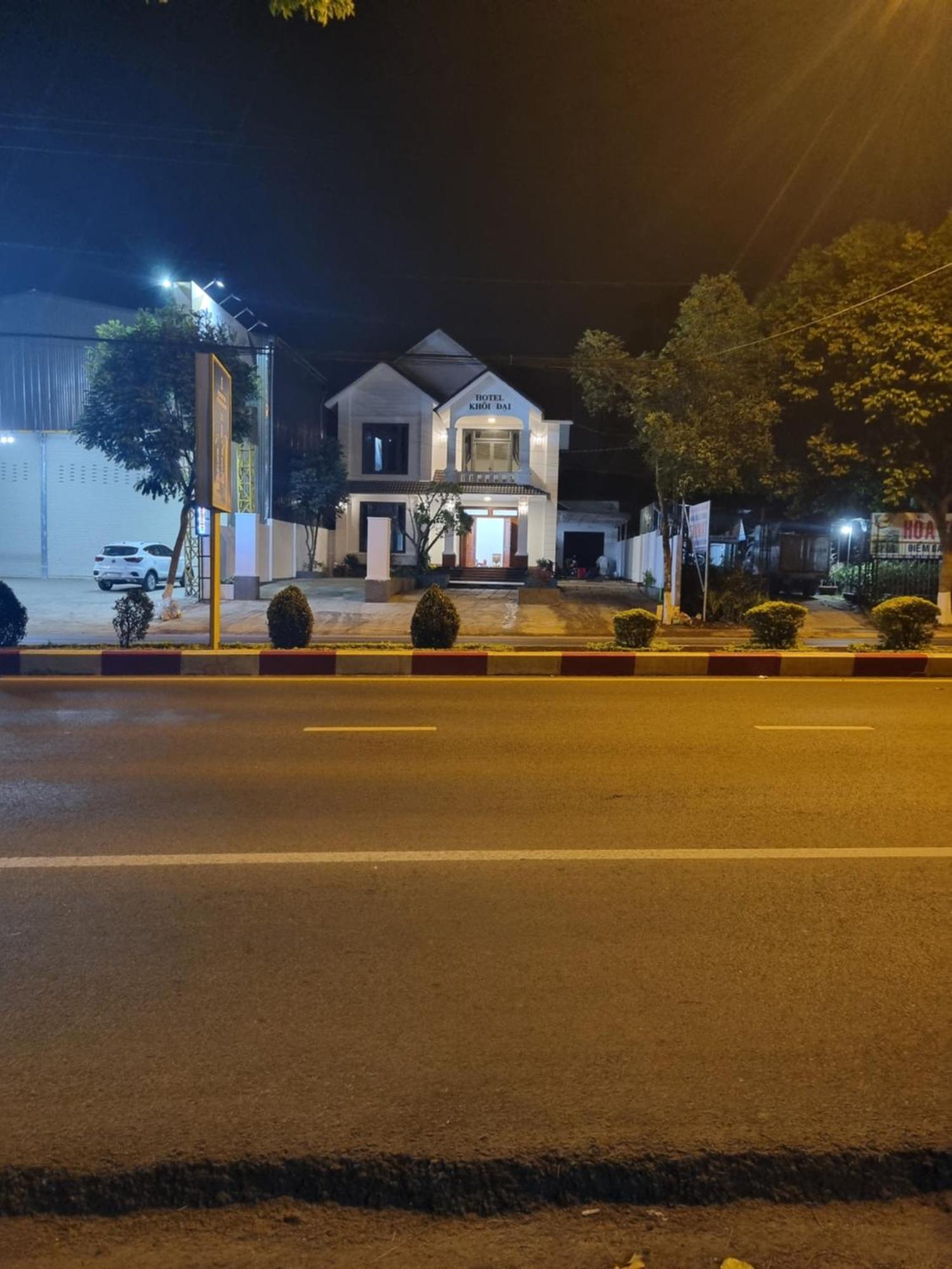 Khoi Dai Hotel Buôn Ma Thuột Extérieur photo